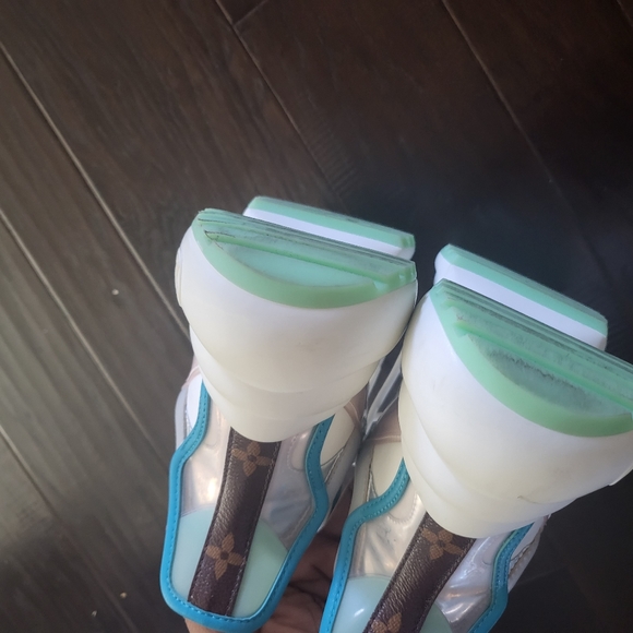 Auth louis vuitton archlight sneakers - Picture 7 of 15